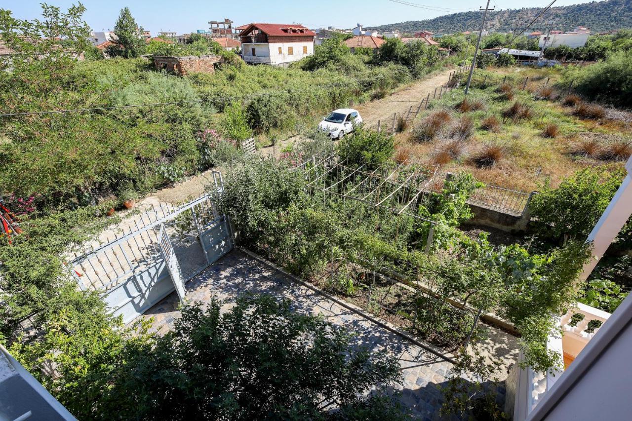 VlorëAlanthiaアパートメント エクステリア 写真