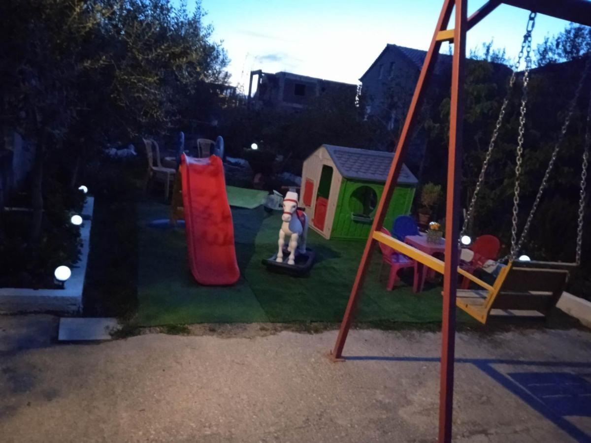 VlorëAlanthiaアパートメント エクステリア 写真